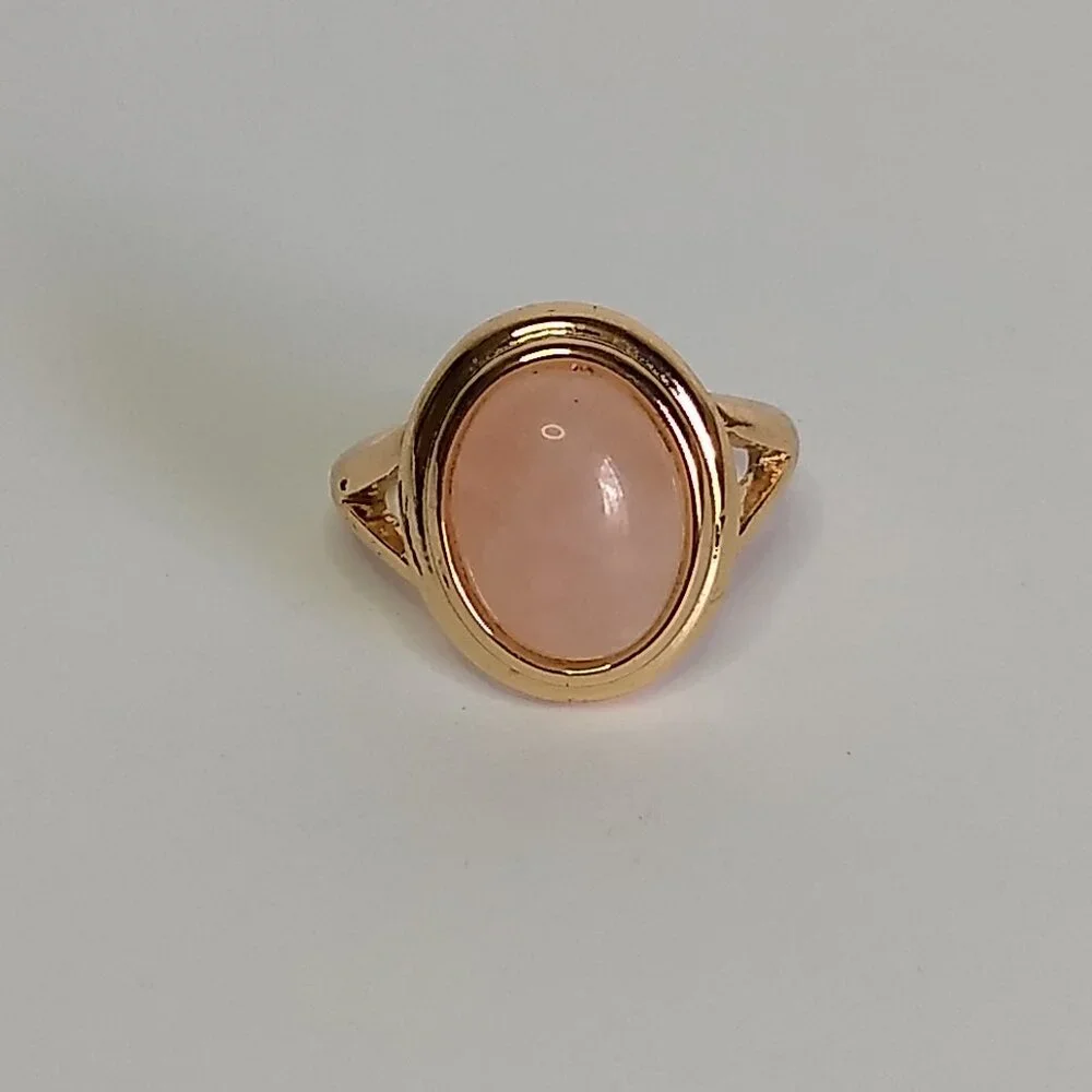 Gold Tone Pastel Pink Stone Cocktail Ring Unmarked Wedding Party Glam Size 8